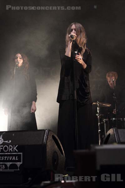 LYKKE LI - 2011-10-29 - PARIS - Espace Charlie Parker - Grande Halle - 